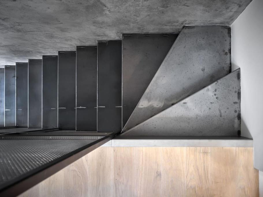 Rooftop Penthouse With Terrace, Prime Location プラハ エクステリア 写真