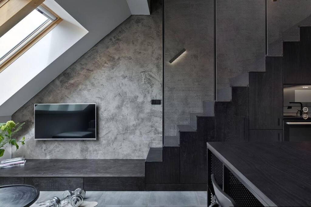 Rooftop Penthouse With Terrace, Prime Location プラハ エクステリア 写真